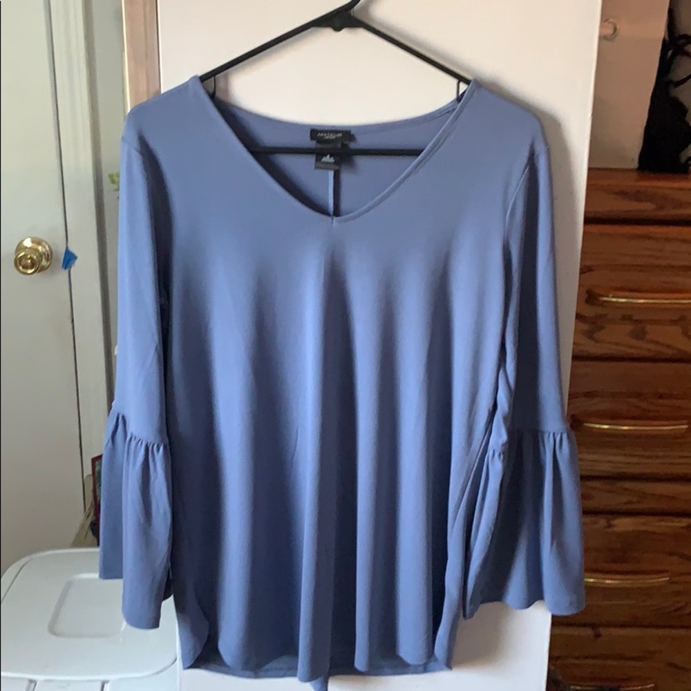 women’s blouse